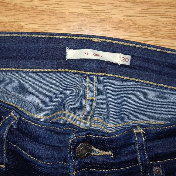 Blue Skinny Levi's - Picture 4 of 5